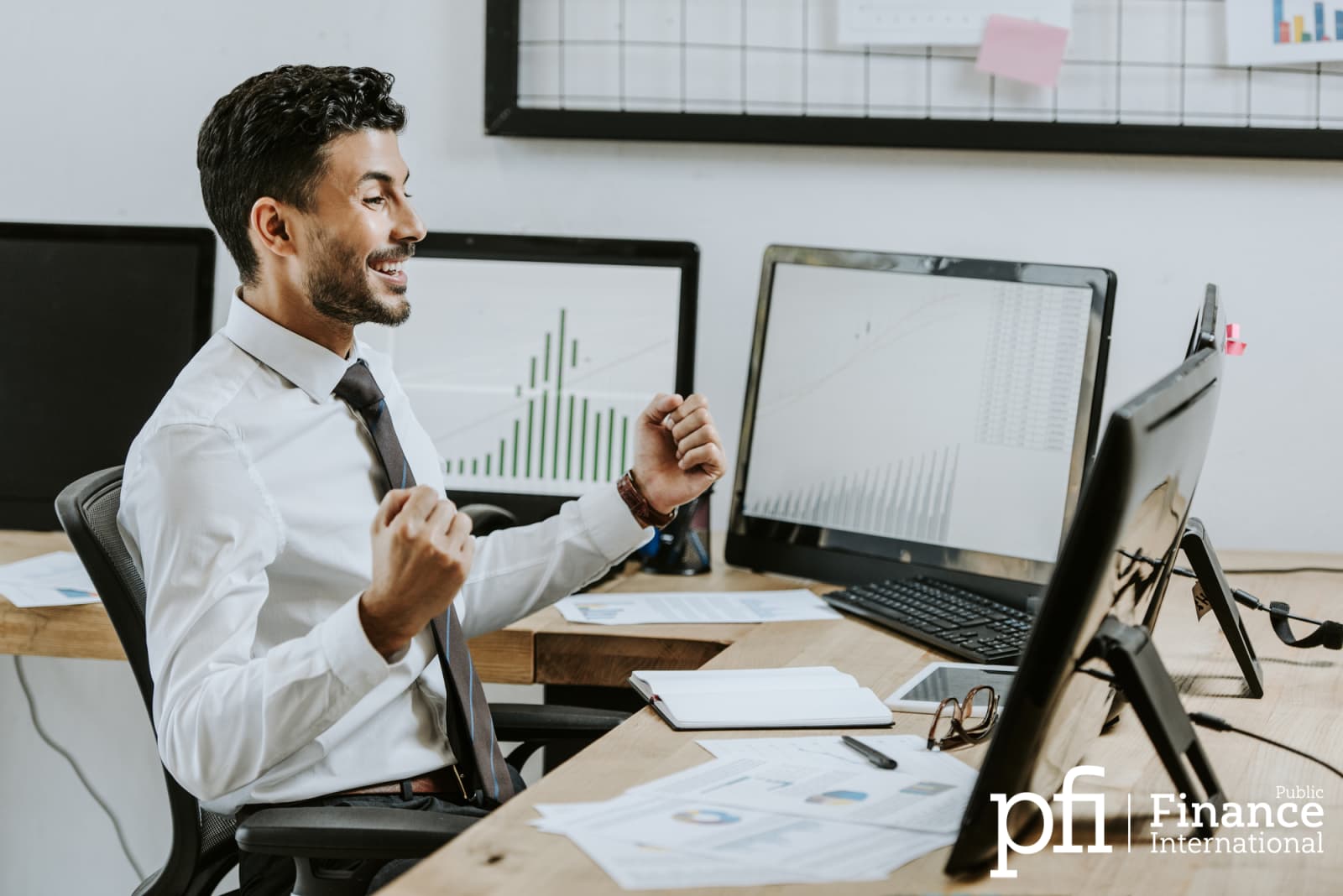 Binary Trader at Desk